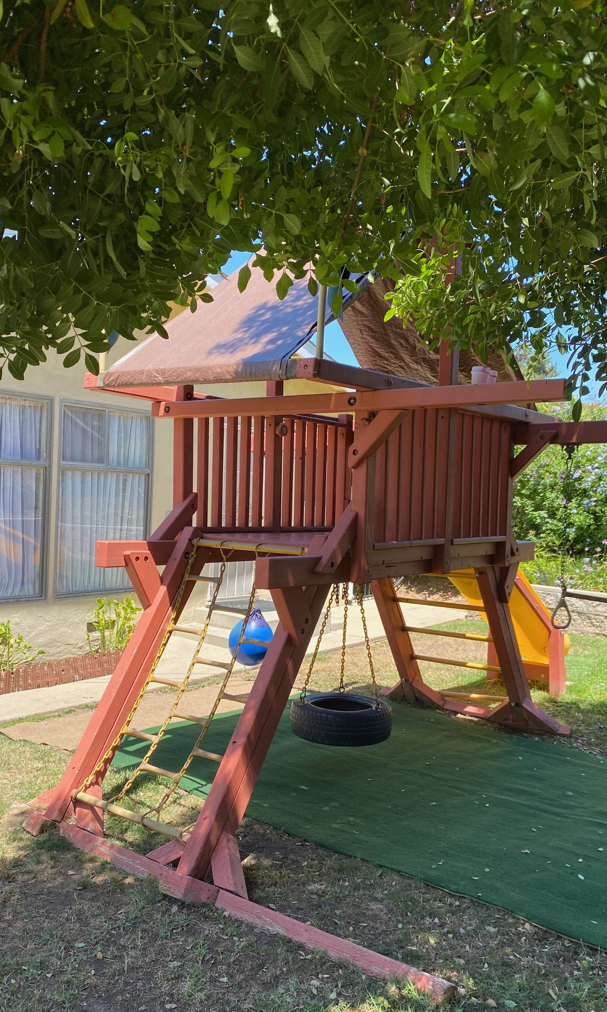 Treehouse in backyard of Funtime Family Daycare in Fullerton